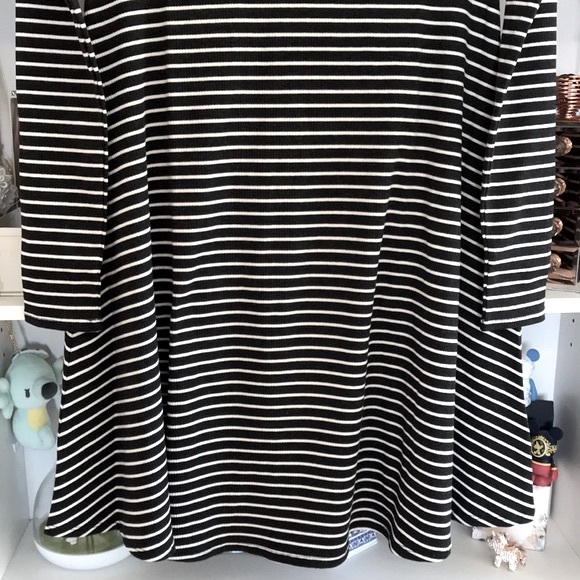 ABERCROMBIE & FITCH Striped Mock Neck Swing Dress - Picture 7 of 12